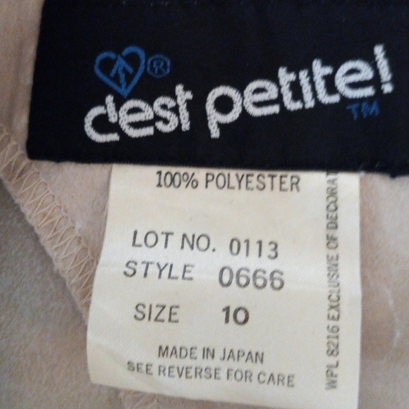 *1970s* VINTAGE Office Secretary BLOUSE Neck line bow. 1/2 Sleeves - Picture 9 of 9